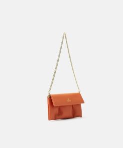 Makerwardrobe.shopc21fceb7d4 2