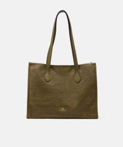 Makerwardrobe.shope559a27a39 1
